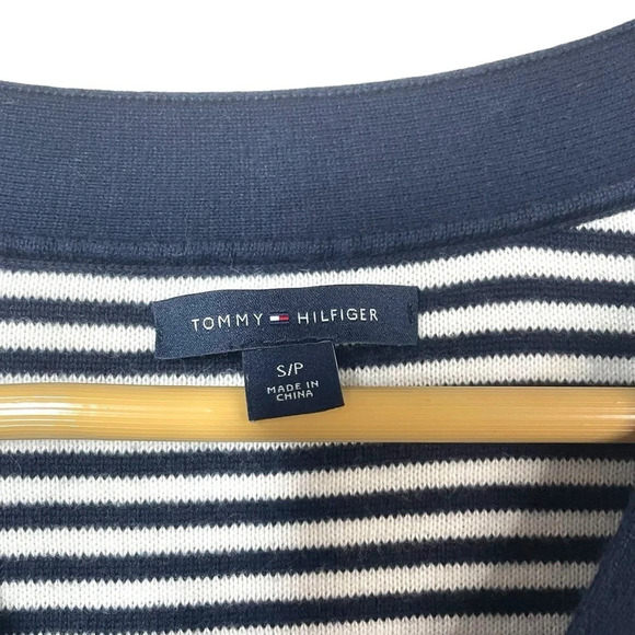 Tommy Hilfiger Women’s V-Neck Striped Pullover Sweater in Navy/White Size S - Picture 6 of 10